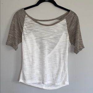 Quarter sleeve shirt